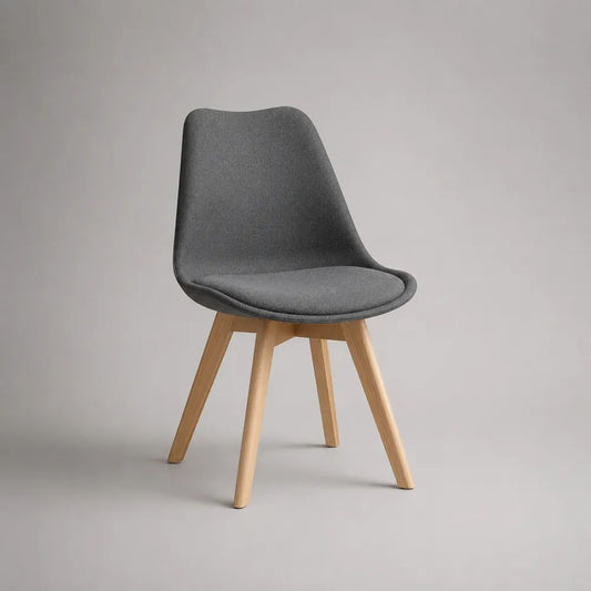 Chaise de salle à manger rembourrée en polyester gris avec dossier incurvé et pieds en hêtre massif, 48 × 55 × 84 cm