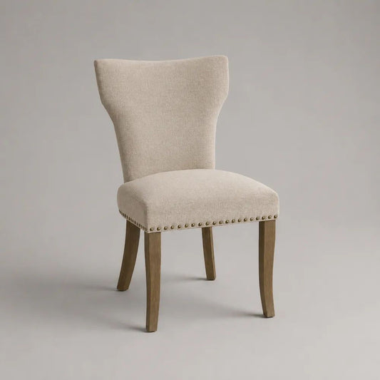 Chaise de salle à manger rembourrée en polyester beige avec dossier évasé et pieds en bois massif brun, 50 × 60 × 92 cm